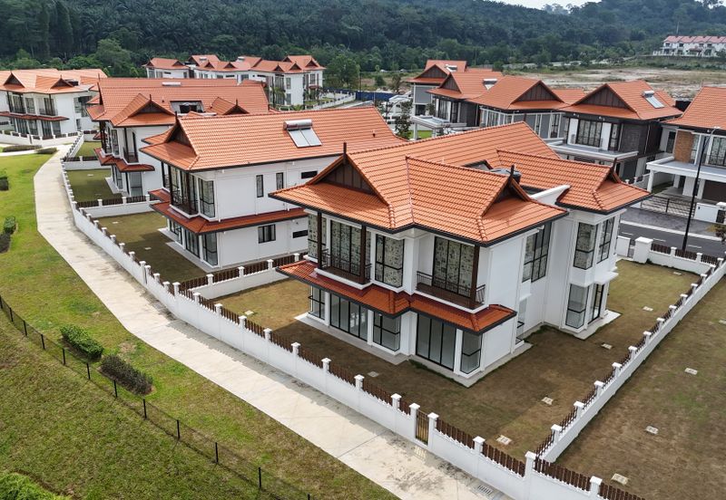 Serambi Villa Setia Alam Sari