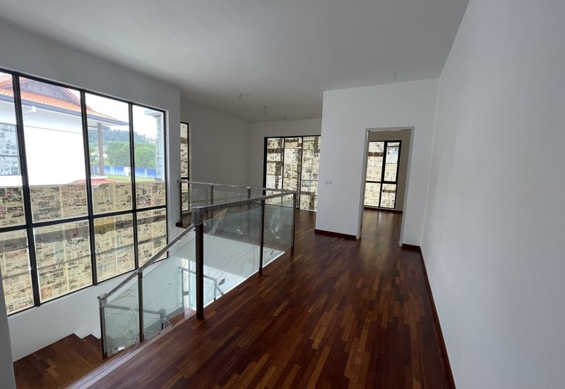 Serambi Villa Setia Alam Sari