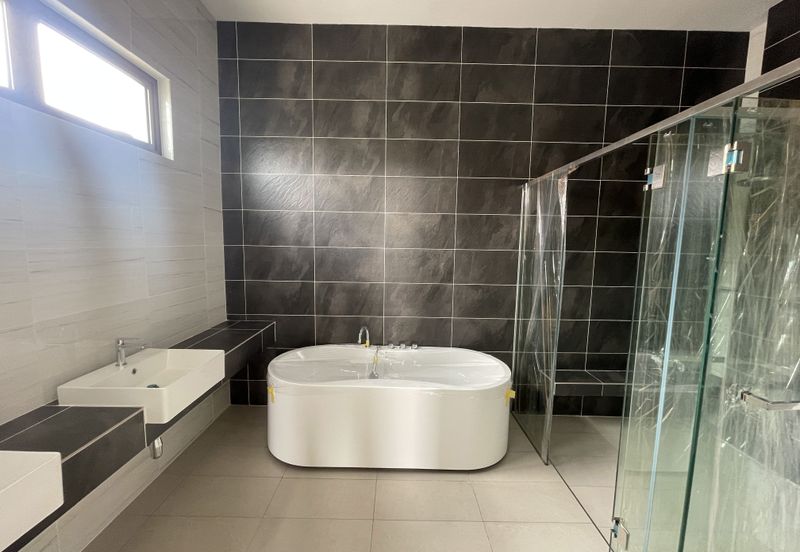 Serambi Villa Setia Alam Sari