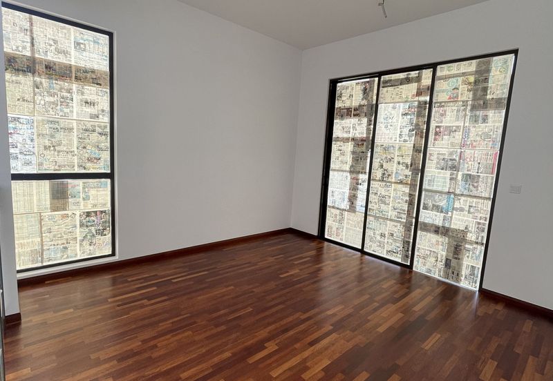 Serambi Villa Setia Alam Sari