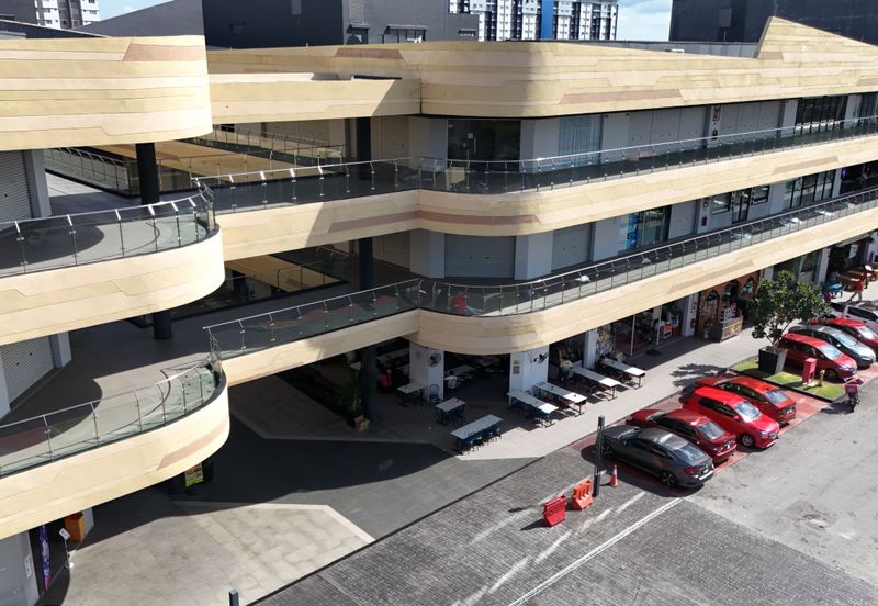 Ecohill Walk Mall, Setia Ecohill