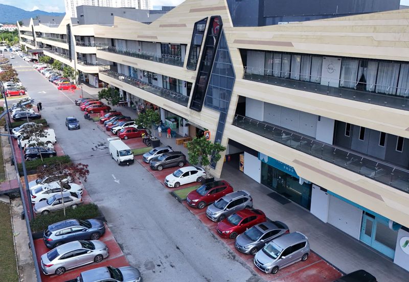 Ecohill Walk Mall, Setia Ecohill