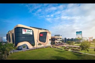 Ecohill Walk Mall, Setia Ecohill