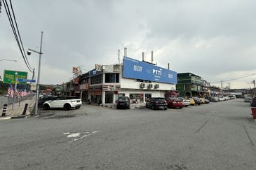 Shoplot 2 Storeys Intermediate at Jalan Jujur Bandar Tun Razak Cheras