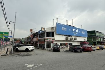 Shoplot 2 Storeys Intermediate at Jalan Jujur Bandar Tun Razak Cheras