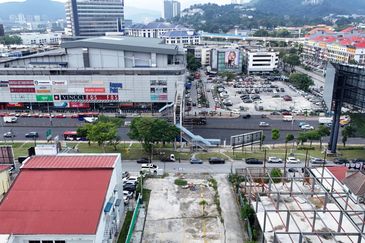Prime Commercial Land for Rent at Ampang Utama Facing Mainroad