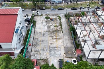 Prime Commercial Land for Rent at Ampang Utama Facing Mainroad