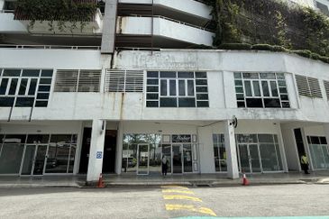 Saville @ Melawati Service Residence