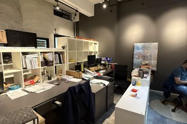 Saville @ Melawati Service Residence