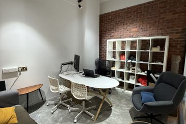 Saville @ Melawati Service Residence