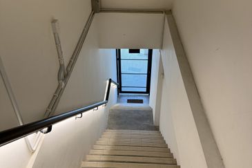 Saville @ Melawati Service Residence