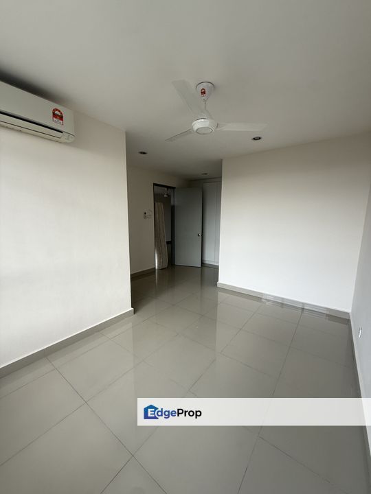 Suasana Lumayan Condominium 1142sf Facing Tasik Mid Floor , Kuala Lumpur, Cheras
