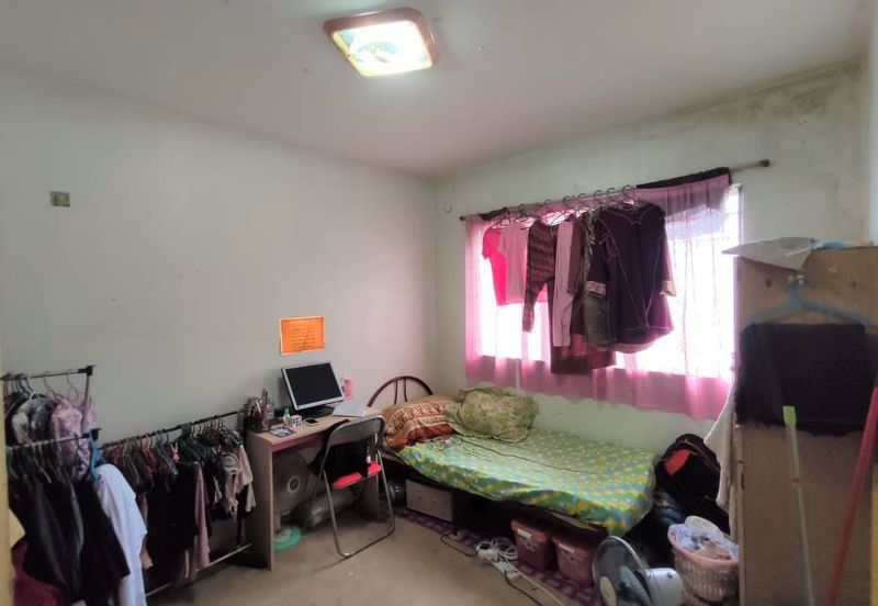 [Tingkat 2 + 750 sqft] Apartment Seksyen 24, Shah 