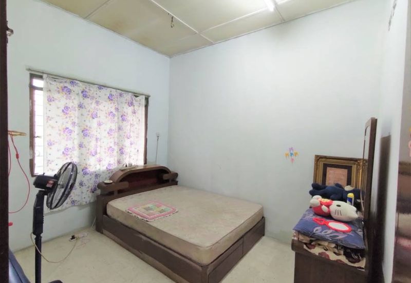 Single Storey Terrace, Taman Bunga Raya, Klang nea