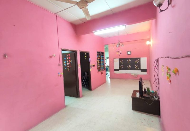 Single Storey Terrace, Taman Bunga Raya, Klang nea