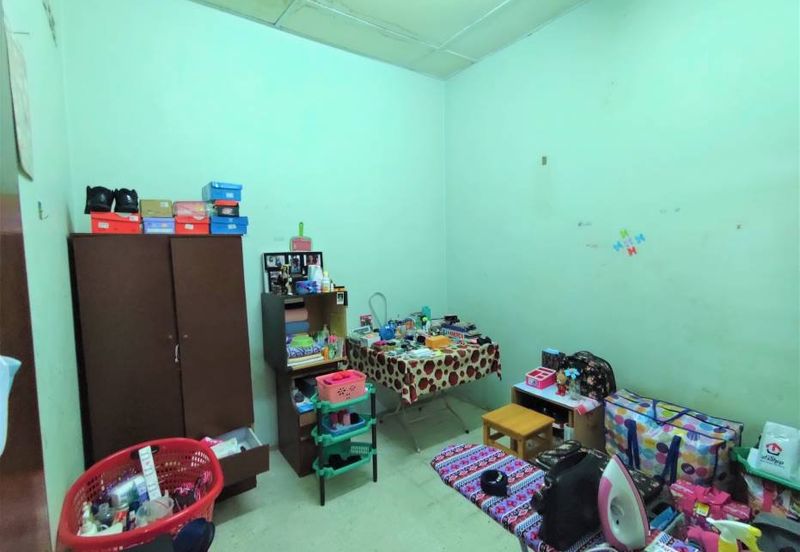 Single Storey Terrace, Taman Bunga Raya, Klang nea