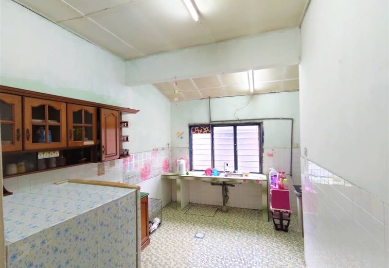 Single Storey Terrace, Taman Bunga Raya, Klang nea