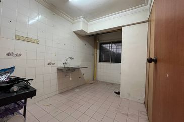 Tasik Heights Apartment