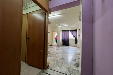 Tasik Heights Apartment