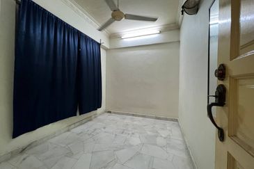Tasik Heights Apartment