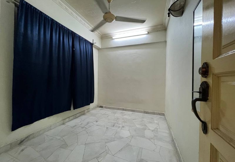 Tasik Heights Apartment