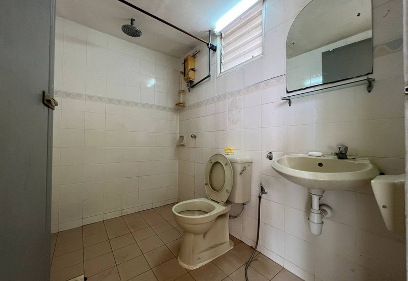 Tasik Heights Apartment