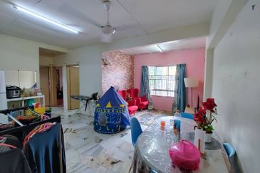 Astana Alam Apartment