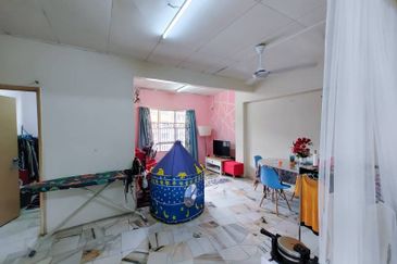 Astana Alam Apartment