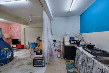 Astana Alam Apartment