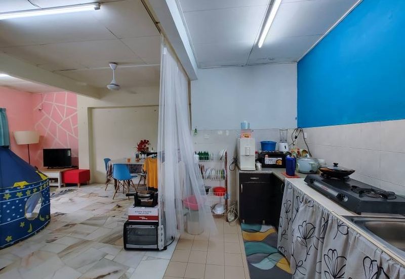 Astana Alam Apartment