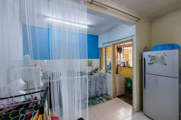 Astana Alam Apartment