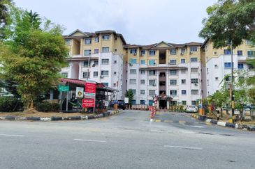 Astana Alam Apartment