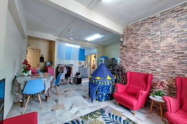 Astana Alam Apartment