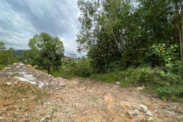 Putra Hill Residency