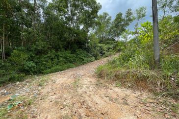 Putra Hill Residency