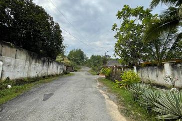 Putra Hill Residency