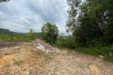 Putra Hill Residency