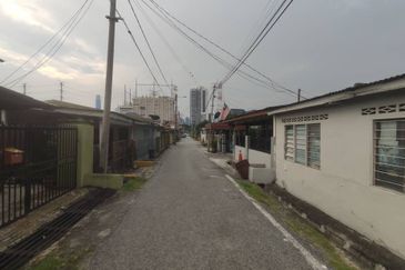 P/L 3713 KAMPUNG PANDAN