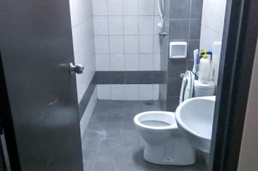 Indah Alam Condominium