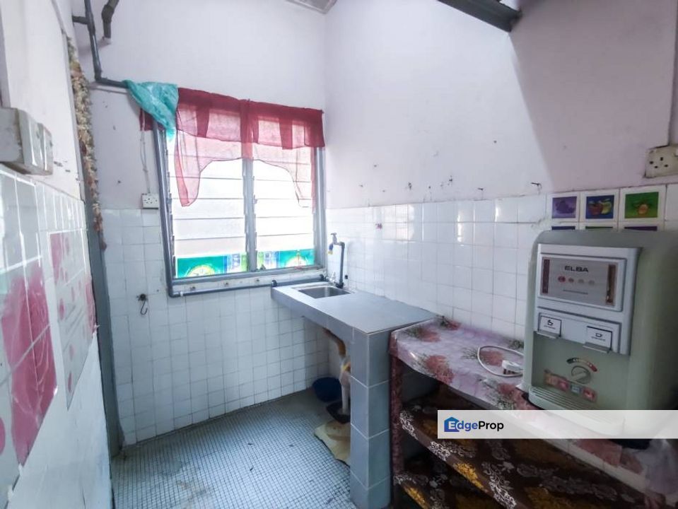 Apartment Taman Kosas Bandar Baru Ampang Selangor, Selangor, Ampang