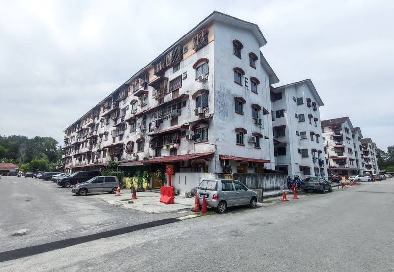 Taman Setia Balakong