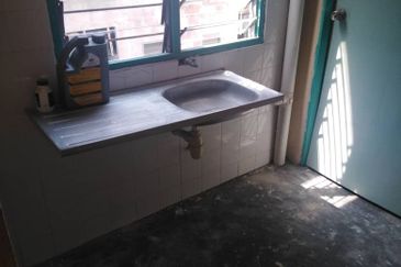 Seri Tanjung Apartment (Rose Court)