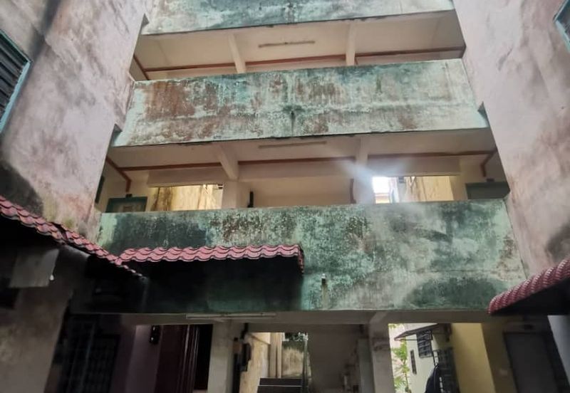 Seri Tanjung Apartment (Rose Court)