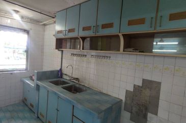 [NEAR LRT & 2nd FLOOR] Pangsapuri Pandan Jaya, Cheras, Ampang Jaya