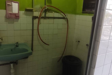 [NEAR LRT & 2nd FLOOR] Pangsapuri Pandan Jaya, Cheras, Ampang Jaya