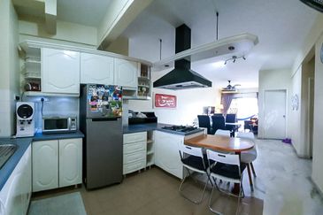 Sri Jelatek Condominium