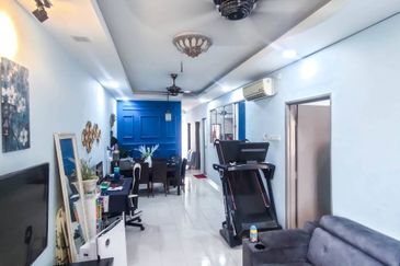 Residensi Bistaria, Ukay Bistari