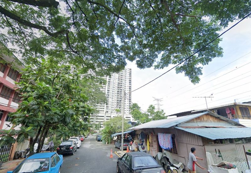 Tanah Lot Bungalow Kampung Pandan Kuala Lumpur near Tesco Ampang & MRT