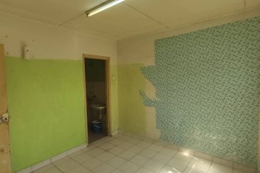 Apartment Suria Damansara Damai atas Speedmart nr MRT dan PLUS Highway