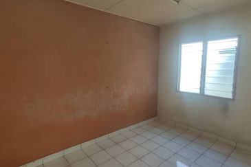 Apartment Suria Damansara Damai atas Speedmart nr MRT dan PLUS Highway